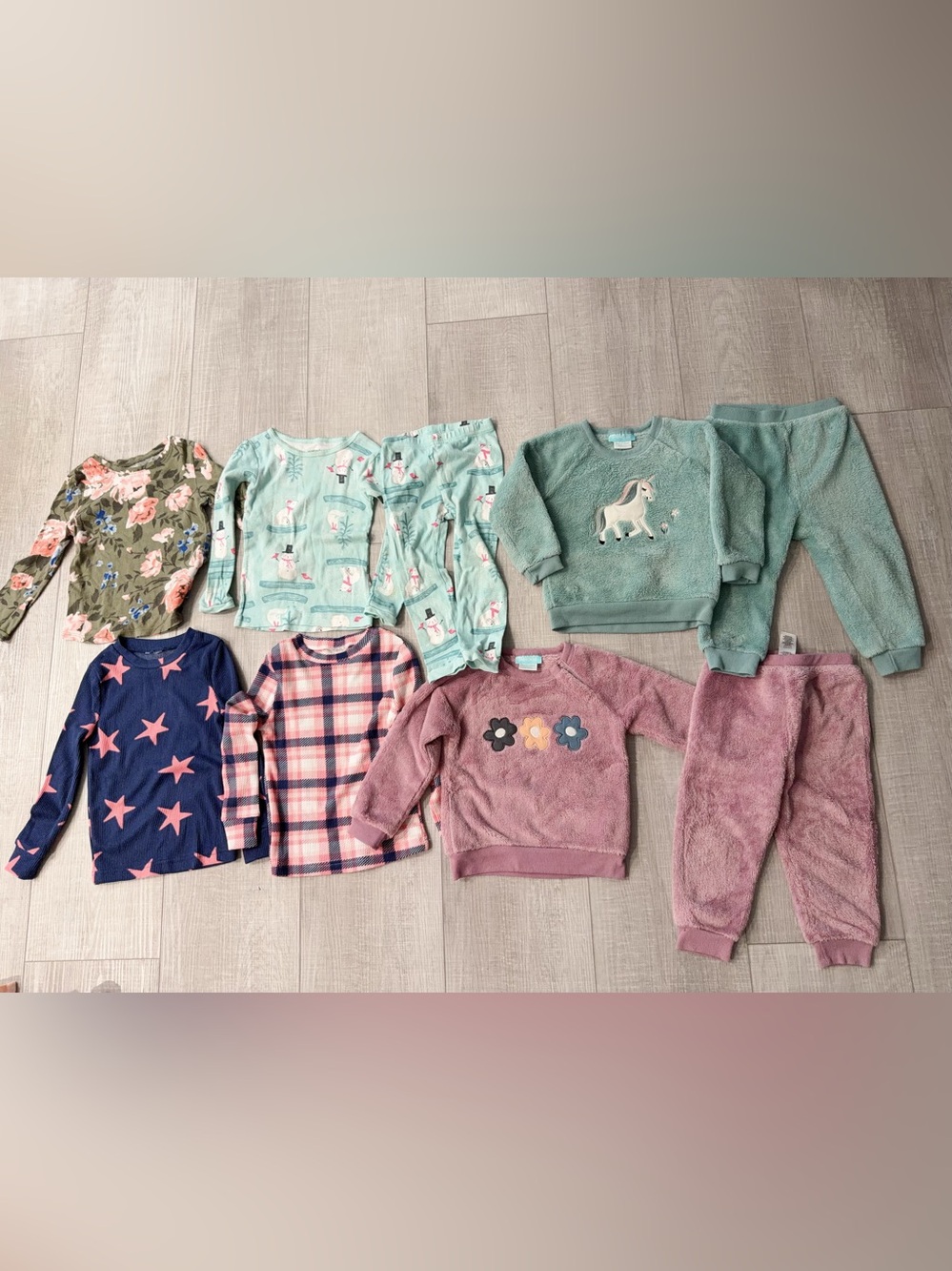 Girls bundle clothes Pajama Set - Long Sleeve Top & Pants
Size 24 months